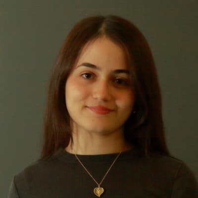 Zeynep Savaseri